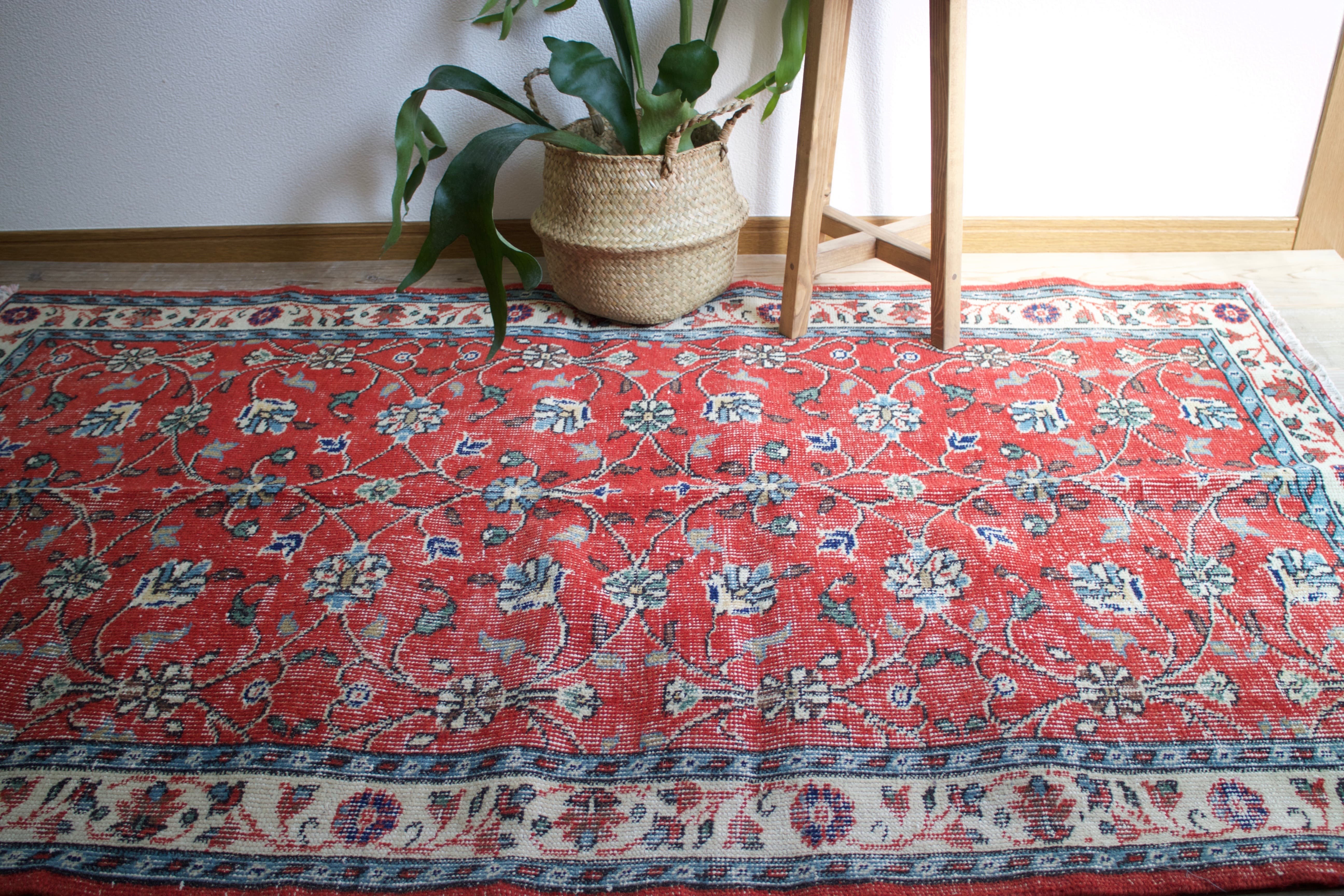 とても年代もの手織りキリム ヴィンテージ ラグスザニ vintage Kilim